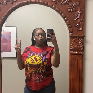 Meet your Posher, Sade